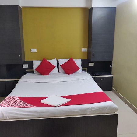 Hotel Jagat Siliguri Dış mekan fotoğraf