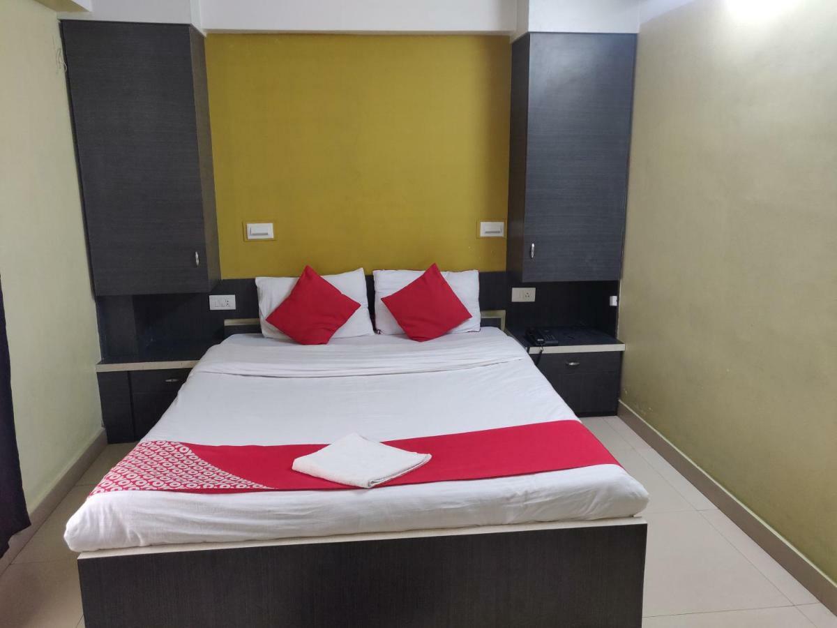 Hotel Jagat Siliguri Dış mekan fotoğraf