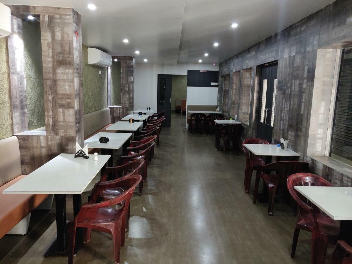 Hotel Jagat Siliguri Dış mekan fotoğraf